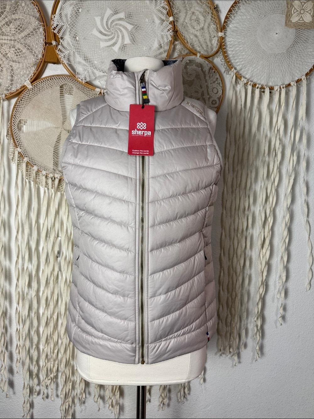 Sherpa Adventure Gear NWT Sagar Insulated Vest in Goa Sand Size Small